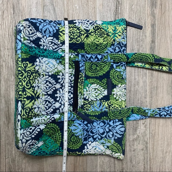 Vera Bradley blue and green damask shoulder tote - Picture 5 of 10